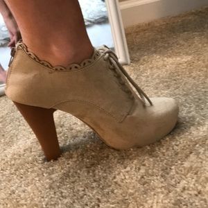 Booties- in good condition